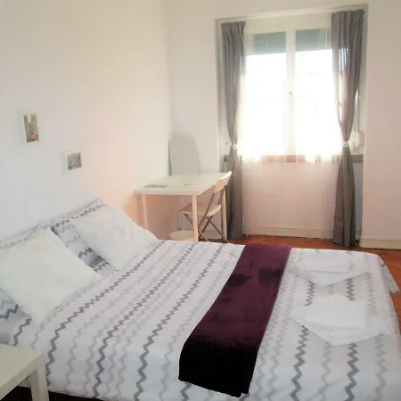 Belem Cozy Bedroom 民宿 *