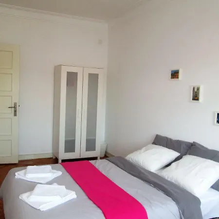 Belem Cozy Bedroom *